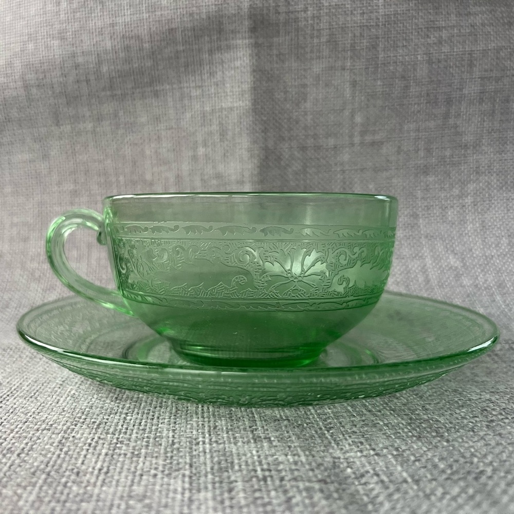 Fostoria Royal Green Depression Glass Cups & Saucers (set of 4)